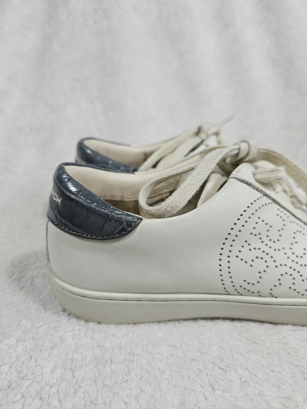 Tory Burch White Logo Sneakers Shoes size 7.5